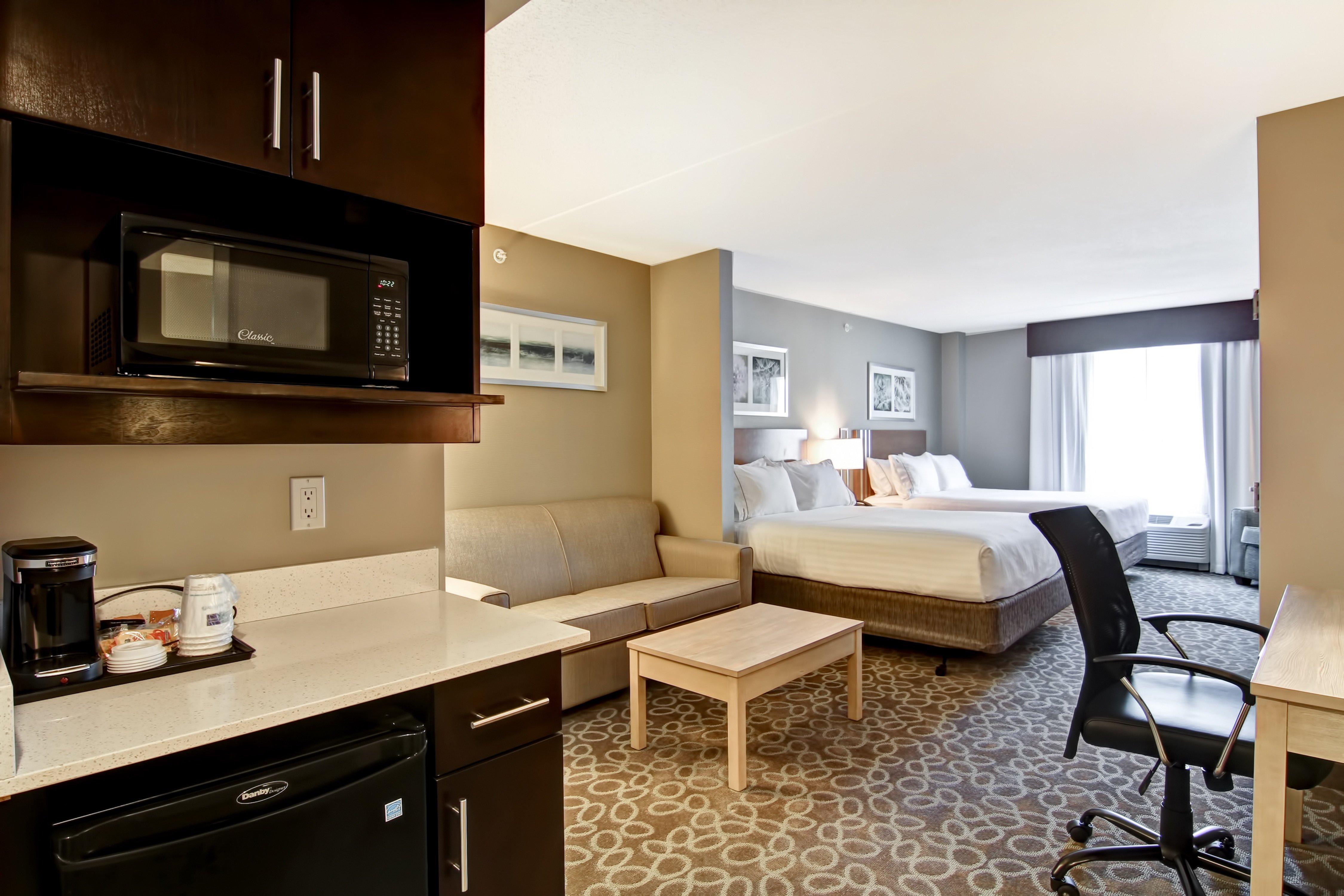 Holiday Inn Express & Suites Oshawa Downtown - Toronto Area By Ihg Exterior foto